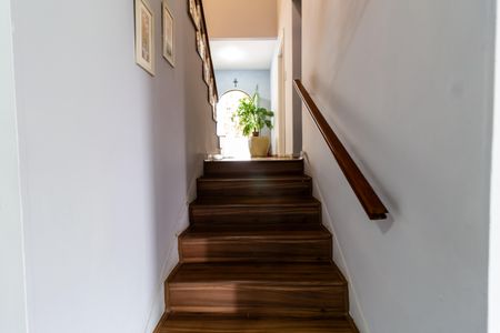 Casa à venda com 208m², 6 quartos e 4 vagas Casa à venda com 208m², 6 quartos e 4 vagasAcesso andar Superior