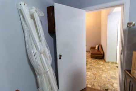 Casa à venda com 208m², 6 quartos e 4 vagas Casa à venda com 208m², 6 quartos e 4 vagasQuarto 1