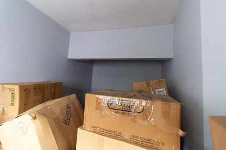 Casa à venda com 208m², 6 quartos e 4 vagas Casa à venda com 208m², 6 quartos e 4 vagasQuarto 2