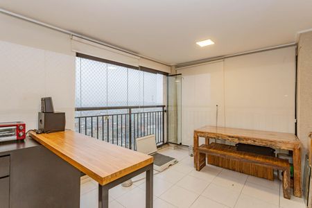 Apartamento à venda com 67m², 2 quartos e 1 vagaVaranda