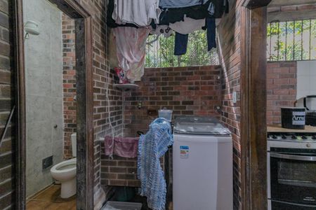 Casa à venda com 550m², 3 quartos e 6 vagas Casa à venda com 550m², 3 quartos e 6 vagasÁrea de Serviço