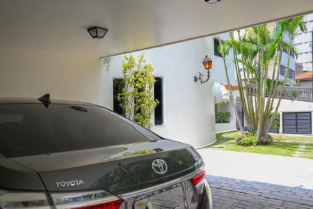 Casa à venda com 469m², 3 quartos e 4 vagas Casa à venda com 469m², 3 quartos e 4 vagasÁrea comum