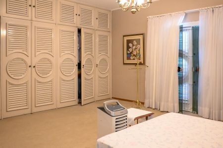 Casa à venda com 469m², 3 quartos e 4 vagas Casa à venda com 469m², 3 quartos e 4 vagasSuite 1