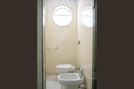 Casa à venda com 469m², 3 quartos e 4 vagas Casa à venda com 469m², 3 quartos e 4 vagasBanheiro da Suite 1