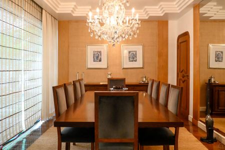 Casa à venda com 469m², 3 quartos e 4 vagas Casa à venda com 469m², 3 quartos e 4 vagasSala