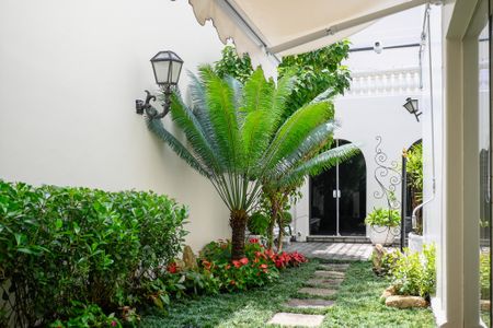 Casa à venda com 469m², 3 quartos e 4 vagas Casa à venda com 469m², 3 quartos e 4 vagasÁrea comum