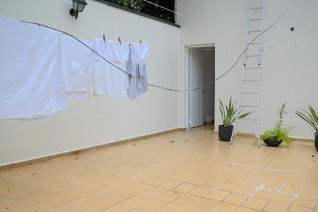 Casa à venda com 469m², 3 quartos e 4 vagas Casa à venda com 469m², 3 quartos e 4 vagasEdícula