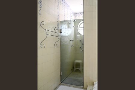 Casa à venda com 469m², 3 quartos e 4 vagas Casa à venda com 469m², 3 quartos e 4 vagasBanheiro da Suite 1