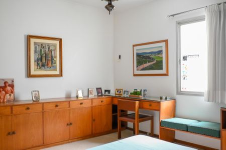 Casa à venda com 469m², 3 quartos e 4 vagas Casa à venda com 469m², 3 quartos e 4 vagasSuíte 2