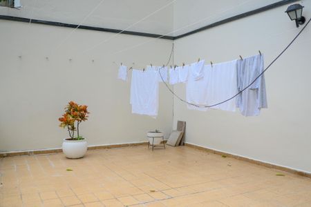 Casa à venda com 469m², 3 quartos e 4 vagas Casa à venda com 469m², 3 quartos e 4 vagasEdícula