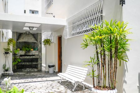 Casa à venda com 469m², 3 quartos e 4 vagas Casa à venda com 469m², 3 quartos e 4 vagasÁrea comum