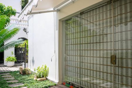 Casa à venda com 469m², 3 quartos e 4 vagas Casa à venda com 469m², 3 quartos e 4 vagasÁrea comum