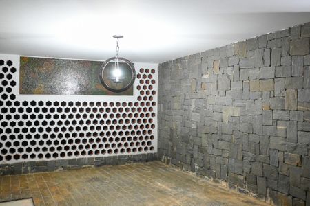 Casa à venda com 469m², 3 quartos e 4 vagas Casa à venda com 469m², 3 quartos e 4 vagasPorão