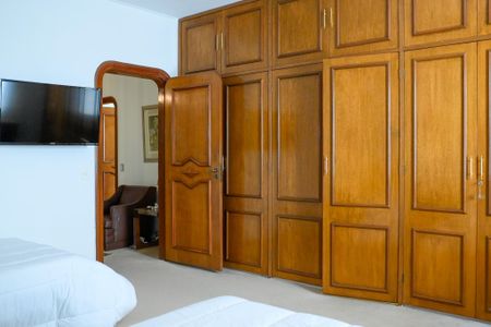 Casa à venda com 469m², 3 quartos e 4 vagas Casa à venda com 469m², 3 quartos e 4 vagasSuíte 3