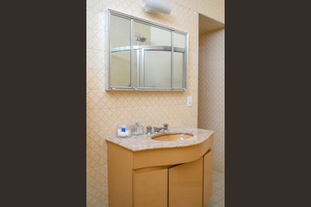 Casa à venda com 469m², 3 quartos e 4 vagas Casa à venda com 469m², 3 quartos e 4 vagasBanheiro da Suíte 3