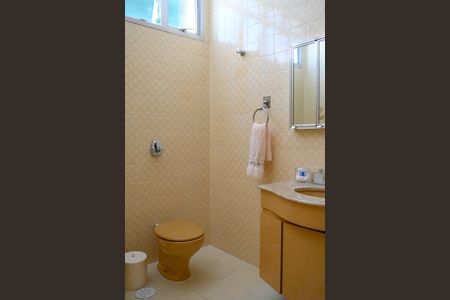 Casa à venda com 469m², 3 quartos e 4 vagas Casa à venda com 469m², 3 quartos e 4 vagasBanheiro da Suíte 3