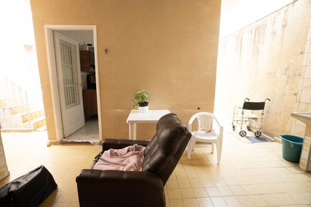 Casa à venda com 160m², 3 quartos e 2 vagas Casa à venda com 160m², 3 quartos e 2 vagasÁrea de Serviço