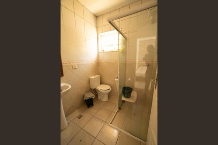 Casa à venda com 160m², 3 quartos e 2 vagas Casa à venda com 160m², 3 quartos e 2 vagasBanheiro 1