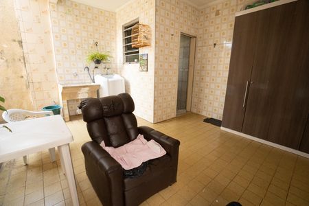 Casa à venda com 160m², 3 quartos e 2 vagas Casa à venda com 160m², 3 quartos e 2 vagasÁrea de Serviço