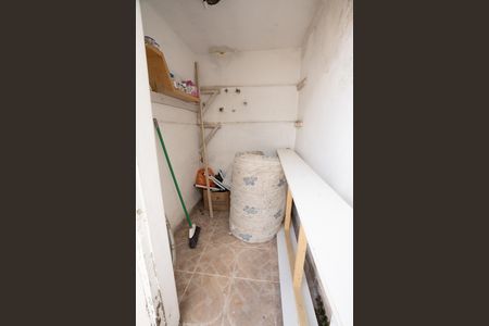 Casa à venda com 160m², 3 quartos e 2 vagas Casa à venda com 160m², 3 quartos e 2 vagasÁrea externa