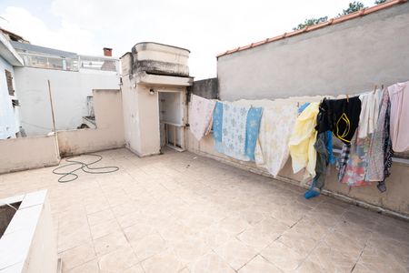 Casa à venda com 160m², 3 quartos e 2 vagas Casa à venda com 160m², 3 quartos e 2 vagasÁrea externa