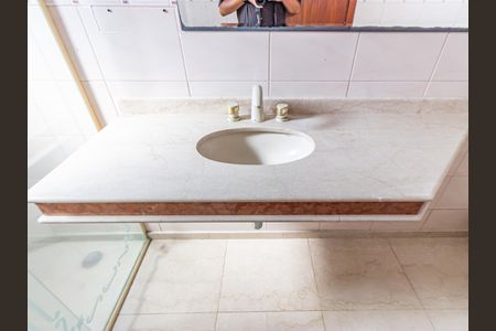 Apartamento à venda com 234m², 4 quartos e 4 vagas Apartamento à venda com 234m², 4 quartos e 4 vagasBanheiro da Suíte 2