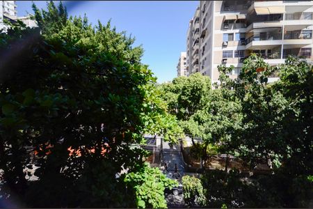 Apartamento à venda com 90m², 2 quartos e 2 vagasVista da Suíte