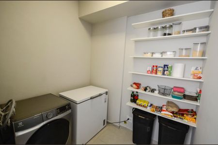 Apartamento à venda com 90m², 2 quartos e 2 vagasÁrea de Serviço