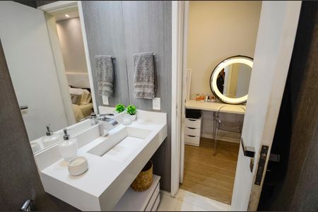 Apartamento à venda com 90m², 2 quartos e 2 vagasBanheiro da Suíte