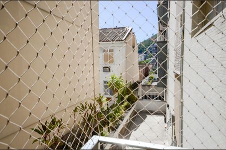 Apartamento à venda com 90m², 2 quartos e 2 vagasVista da Sala