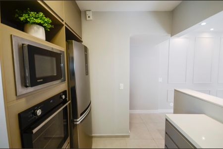 Apartamento à venda com 90m², 2 quartos e 2 vagasCozinha