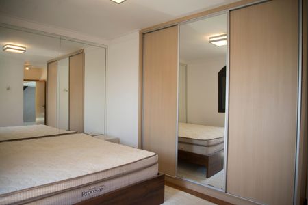 Apartamento à venda com 280m², 3 quartos e 4 vagasQuarto Suite 2