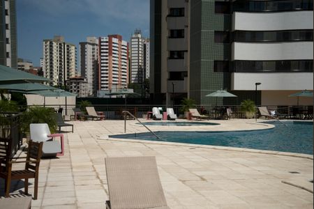 Apartamento à venda com 280m², 3 quartos e 4 vagasÁrea comum - Piscina
