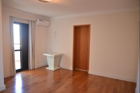 Apartamento à venda com 280m², 3 quartos e 4 vagasQuarto Suite 1