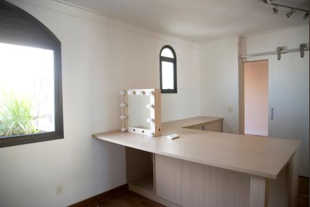 Apartamento à venda com 280m², 3 quartos e 4 vagasCloset da suíte 1