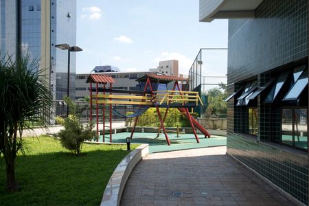 Apartamento à venda com 280m², 3 quartos e 4 vagasÁrea comum - Playground