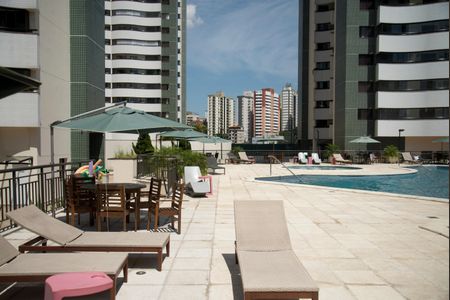 Apartamento à venda com 280m², 3 quartos e 4 vagasÁrea comum - Piscina