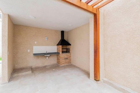Apartamento à venda com 37m², 2 quartos e sem vaga Apartamento à venda com 37m², 2 quartos e sem vagaÁrea Comum - Churrasqueira