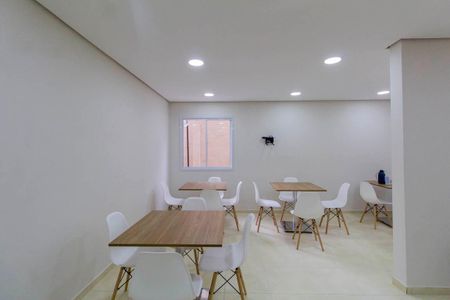 Apartamento à venda com 37m², 2 quartos e sem vaga Apartamento à venda com 37m², 2 quartos e sem vagaÁrea Comum - Salão de Festas
