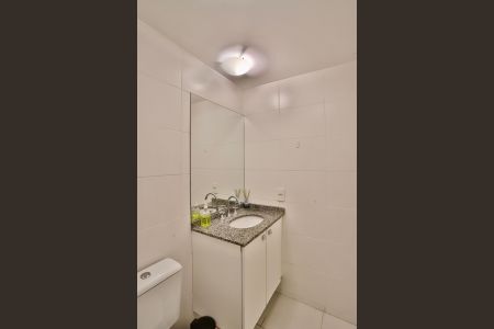 Apartamento à venda com 64m², 2 quartos e 1 vaga Apartamento à venda com 64m², 2 quartos e 1 vagaQuarto 2 - Banheiro
