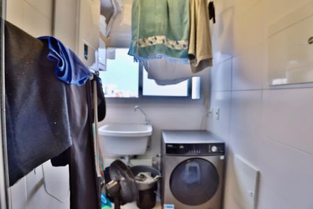 Apartamento à venda com 64m², 2 quartos e 1 vaga Apartamento à venda com 64m², 2 quartos e 1 vagaÁrea de Serviço