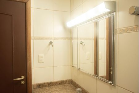 Casa à venda com 125m², 3 quartos e 2 vagasBanheiro da Suíte