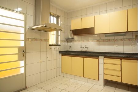 Casa à venda com 125m², 3 quartos e 2 vagasCozinha