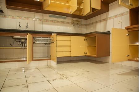 Casa à venda com 125m², 3 quartos e 2 vagasCozinha