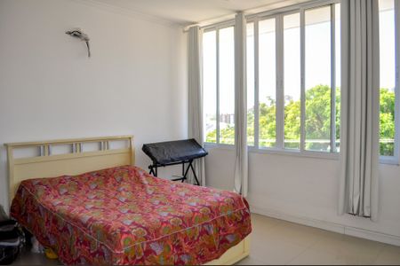 Casa à venda com 450m², 4 quartos e 4 vagas Casa à venda com 450m², 4 quartos e 4 vagasSuíte 2