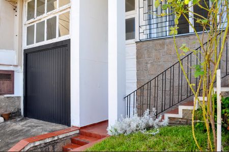 Casa à venda com 450m², 4 quartos e 4 vagas Casa à venda com 450m², 4 quartos e 4 vagasÁrea comum