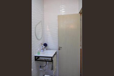 Casa à venda com 450m², 4 quartos e 4 vagas Casa à venda com 450m², 4 quartos e 4 vagasLavabo