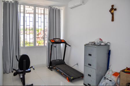 Casa à venda com 450m², 4 quartos e 4 vagas Casa à venda com 450m², 4 quartos e 4 vagasQuarto 4