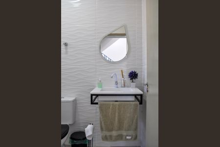 Casa à venda com 450m², 4 quartos e 4 vagas Casa à venda com 450m², 4 quartos e 4 vagasLavabo