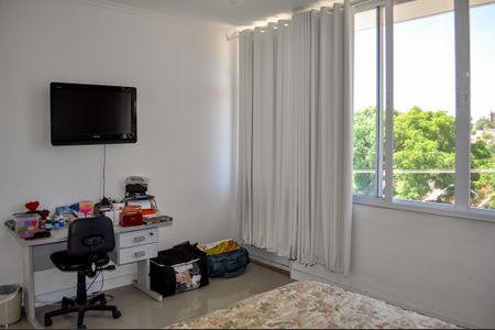 Casa à venda com 450m², 4 quartos e 4 vagas Casa à venda com 450m², 4 quartos e 4 vagasQuarto 3